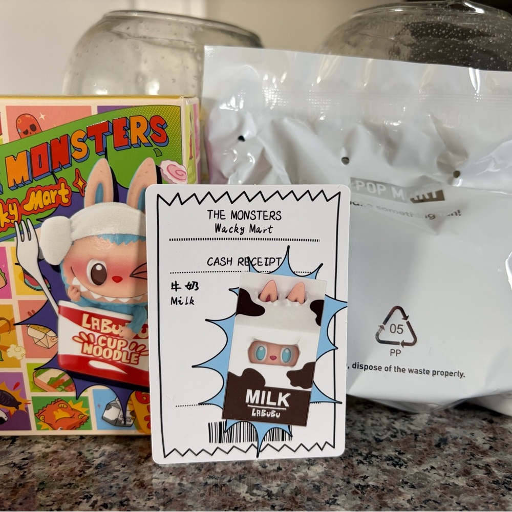 The Monsters “Wacky Mart Series” - Milk - Picture 2 of 2